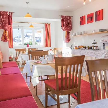 Haus Roswitha Konukevi 3*